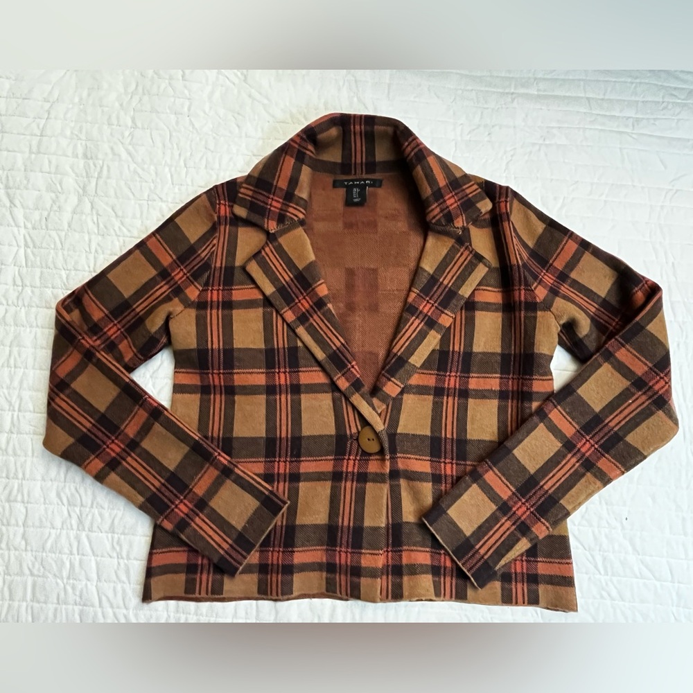 Tahari Cropped Sweater Blazer Jacket Tan Plaid